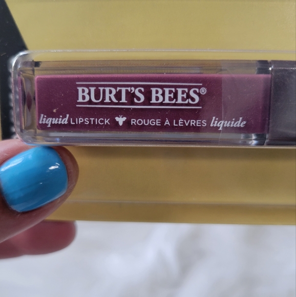Burt's Bees Liquid Lipstick Lavender Lake 831 NIB Sealed - Picture 3 of 4